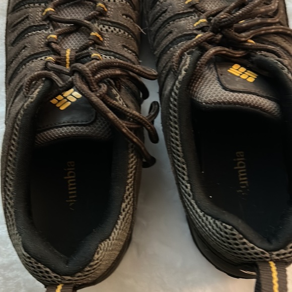 Columbia size 13 sneaker cut Columbia boot gently worn a couple times - Picture 6 of 6